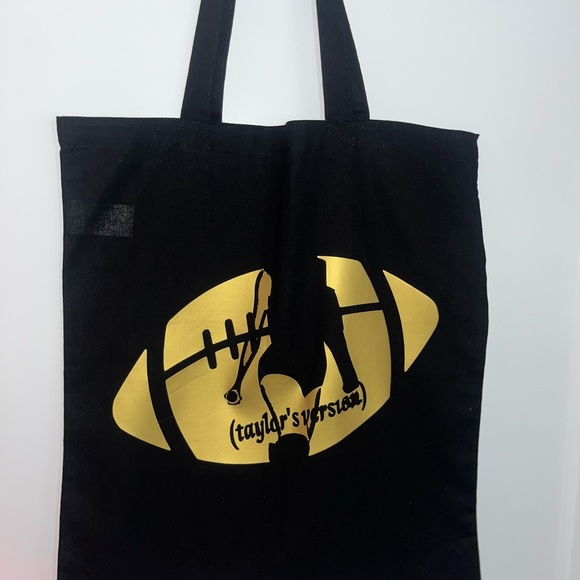 Golden black Taylor’s version totebag - Picture 4 of 4
